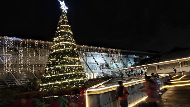 Encendido del árbol navideño DIF